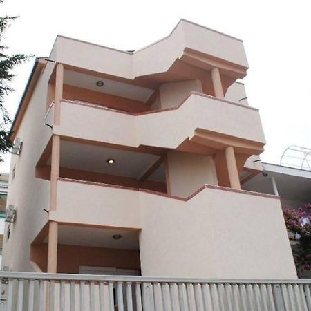 Apartments Anne Petrovac 외부 사진